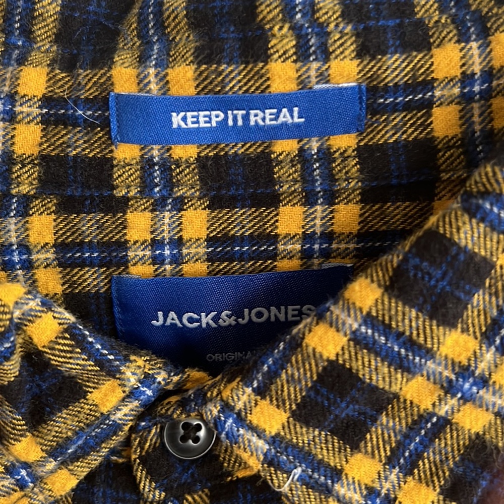 Flannel - Picture 2 of 3